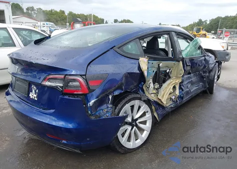 2022 Tesla Model 3 Rear-Wheel Drive from USA, damaged, VIN 5YJ3E1EA0NF370475